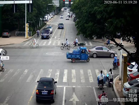 菏泽城区两个路口自6月20号起禁止左转通行