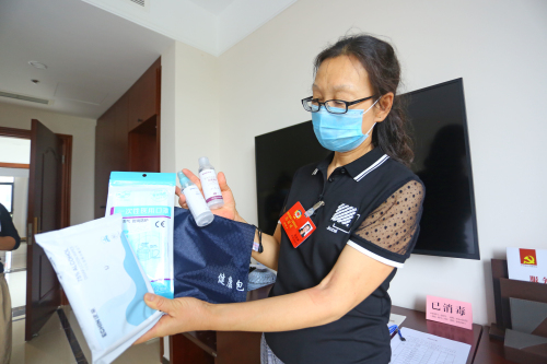 临沂市“两会”防疫招数多 委员暖心又安心