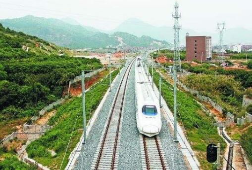 福厦高铁，东南沿海经济发展的“助推器”