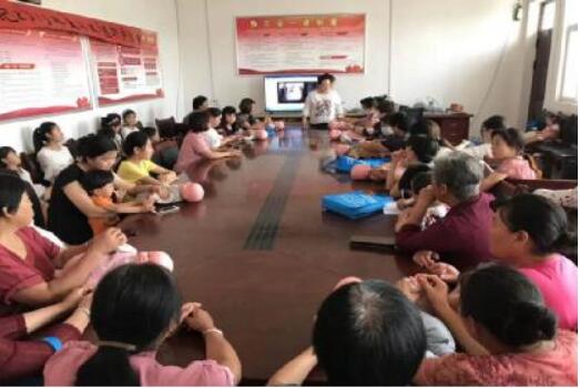 河南方城古庄店镇开展保育员培训助力扶贫再就业