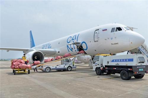 菜鸟总裁：计划9个月内新增1000架次出口包机