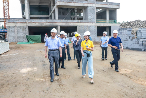 深入镇村 靠前服务 临报集团扎实开展“四进”攻坚行动