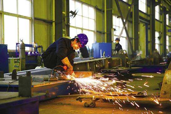 齐齐哈尔打造新时期产业工人队伍