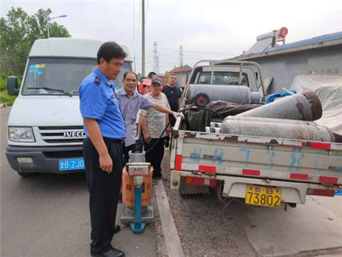 青岛：打击取缔燃气“黑加气站点”筑牢“安全线”