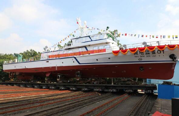 国内首艘500千伏海底电缆综合运维船顺利下水