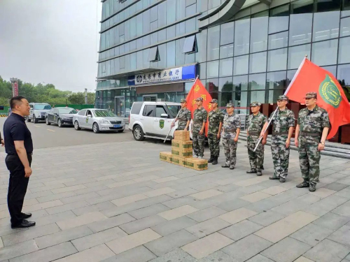 沂蒙老兵“联合军创”教官团驰援长江抗洪