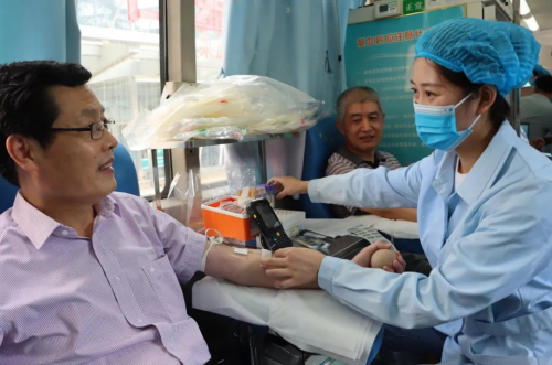 山东医专附院组织开展无偿献血活动