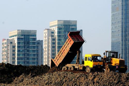 四川：前10月房地产开发投资同比下降10.8% 商品房销售面积下降21.4%