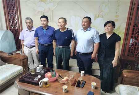 倾情双拥致敬英雄 ———山东亿泰建材集团慰问退役军人侧记