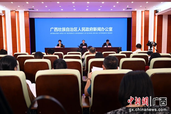 “央企入桂”一天集中签约总投资5496亿元