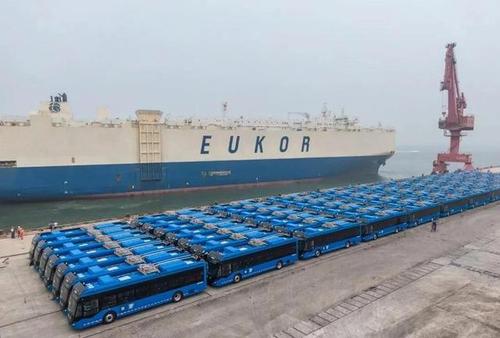 创双源无轨电车市场新纪元 130辆宇通客车发往墨西哥