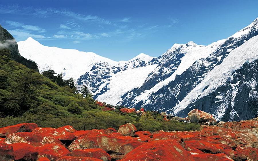 四川甘孜：山地旅游渐成新热点