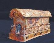 犯罪团伙白天开饭店晚上挖洞盗文物