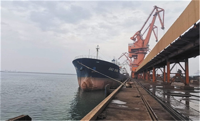 青岛西海岸新区董家口港投万邦矿石码头工程D3泊位获批