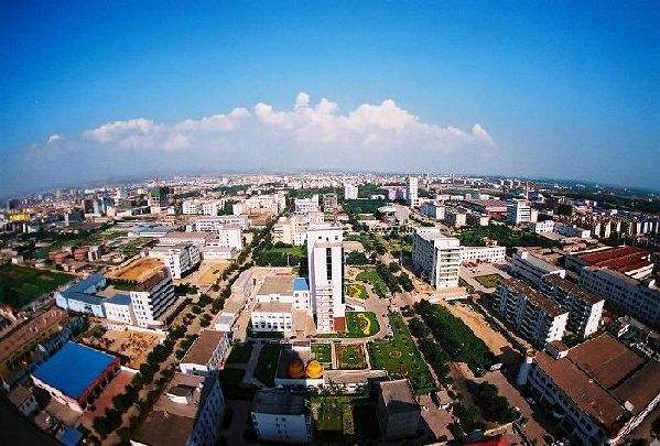 山西抓紧开发区建设 新开工项目435个