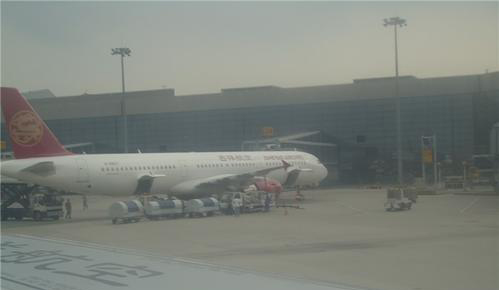 民航局对两家航空公司发出两份“熔断”指令