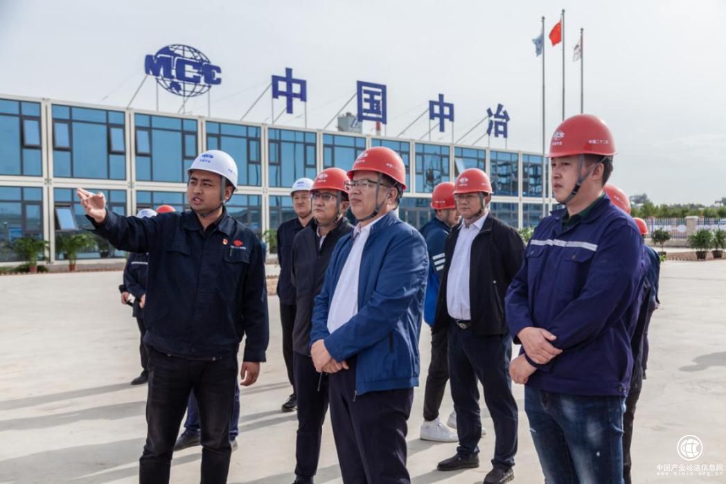 中国二十二冶举办“国企顶梁柱——打造赤峰东部工业走廊”专题营销宣传活动