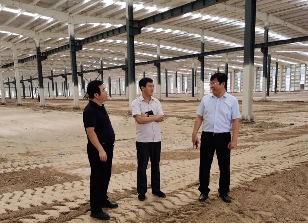 高善玉到夏津县经济开发区重点项目现场办公