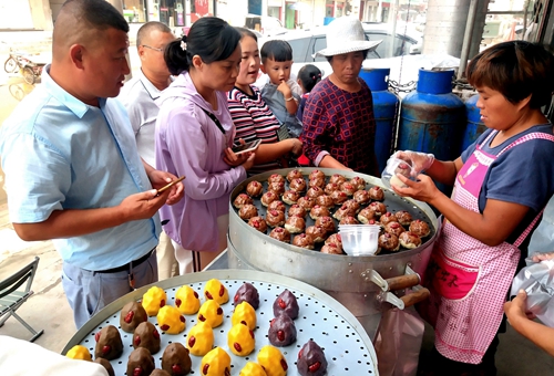 郯城：花样馒头俏销