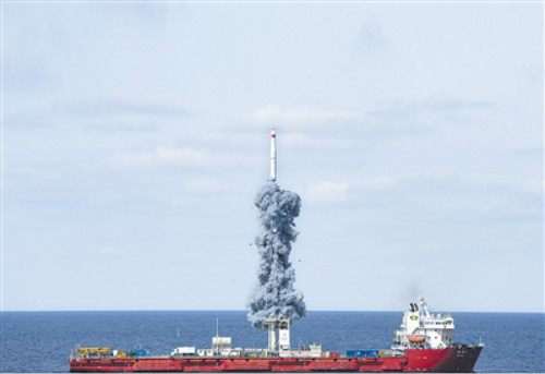 “一箭九星”飞天 青岛“海哨兵”执勤