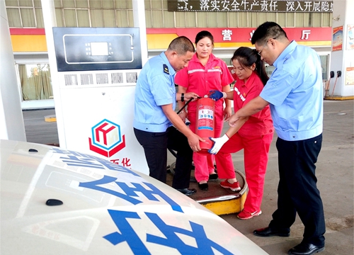 郯城：实施“秋季攻势”给企业加把“安全锁”