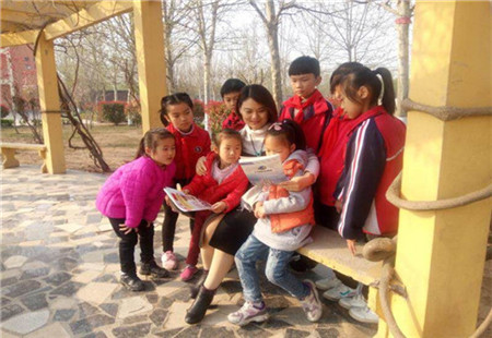 为乡村孩子插上梦想的翅膀