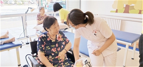 全国领先的“家门口”养老，如何叫好又叫座？