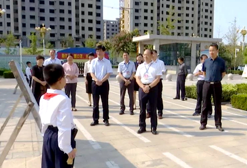 郯城县人大常委会视察“七五”普法依法治理工作