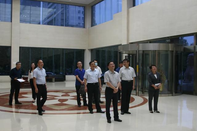山东省公共资源交易中心主任刘为民莅临德州银行调研座谈