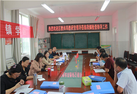 露从今夜白 月是故乡明