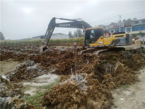 兰陵县芦柞镇：拆违控违动真格 治理“顽疾”赢民心