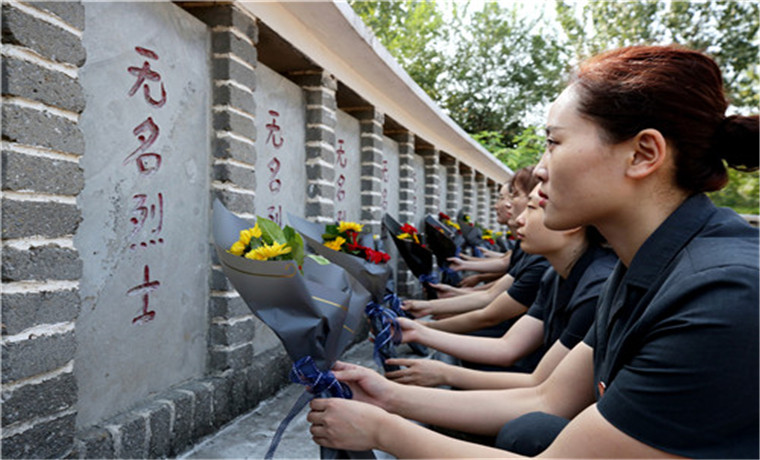 缅怀革命先烈、弘扬民族精神