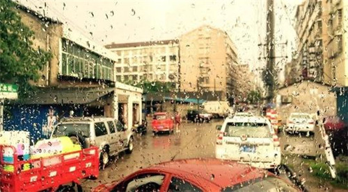 国庆长假将降雨降温