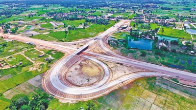 加快走出去步伐 中企更广更深参与国际市场开拓