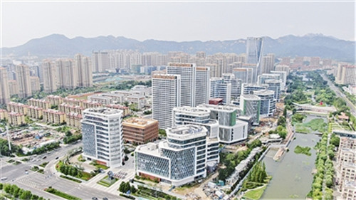 青岛国际院士港研究院竣工  百万平方米集群性科研和产业化载体拔地而起