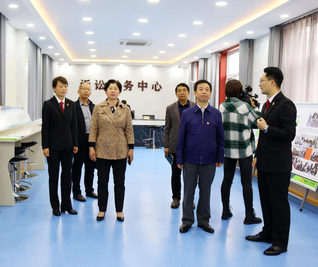 德州市委市直机关工委书记郑广敏一行到德城区法院黄河涯法庭调研