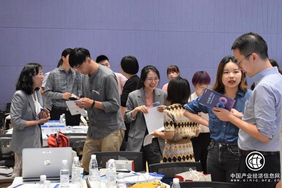 高校提前打响2021年“就业战”