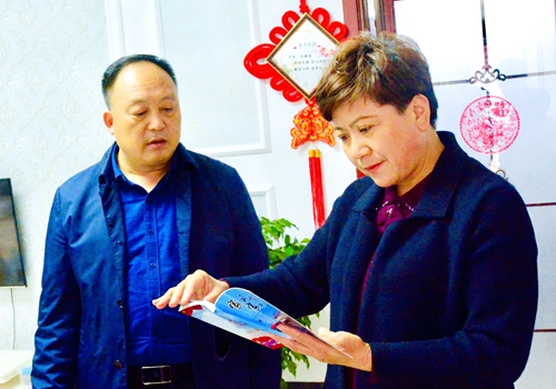 郝玉芳到李庄镇督导“家风家训”工作