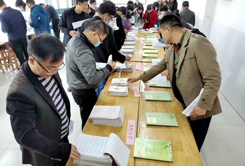 郯城县归昌乡小学举行优秀业务展评活动