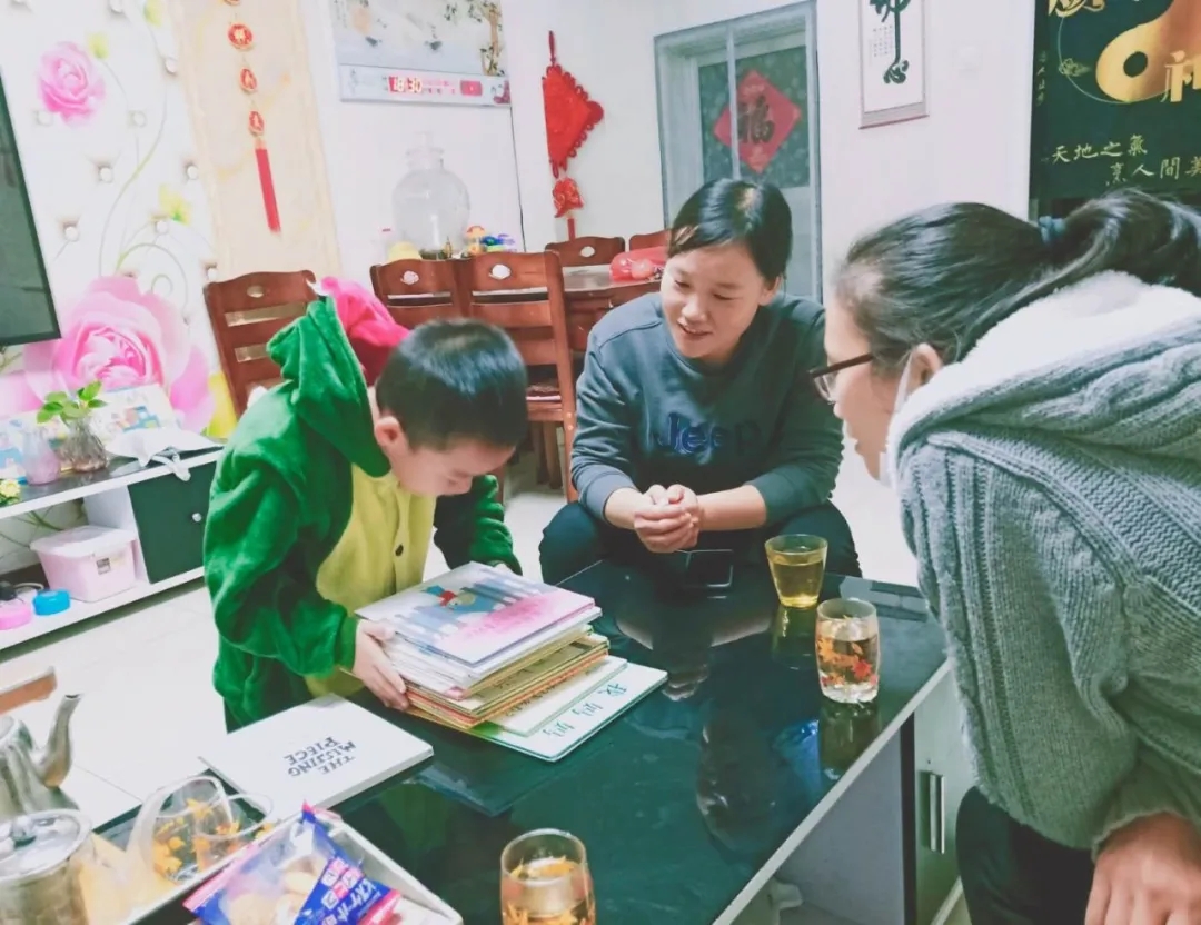 做有温度的家访 架起家校“连心桥”—学院附小积极开展家访活动