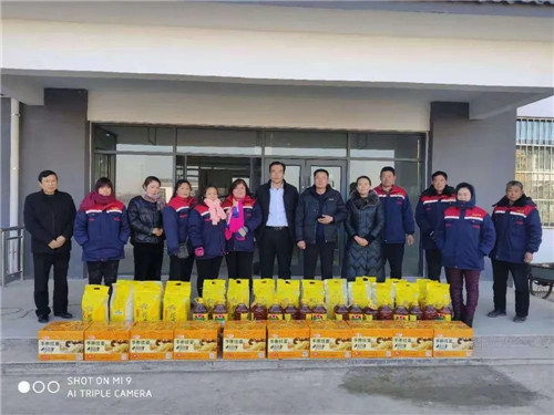 爱心捐赠情暖兰陵镇敬老院