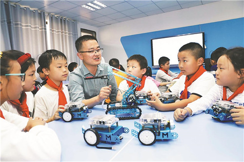 科技课堂进村小