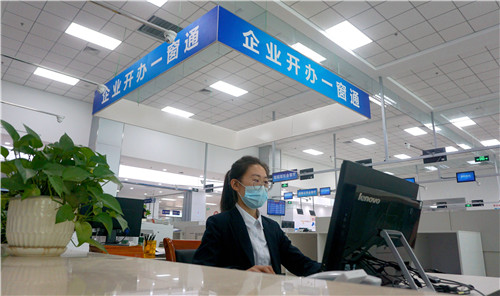 这里办企业：简单如“1” ——青岛西海岸新区“引凤筑巢”审批服务再提速