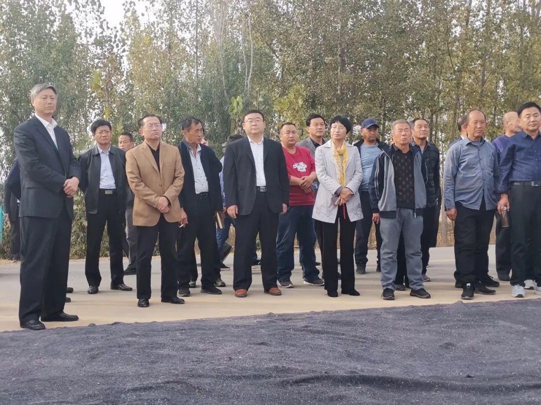 德州市蔬菜专业村党支部书记培训班到平原县王凤楼镇观摩指导