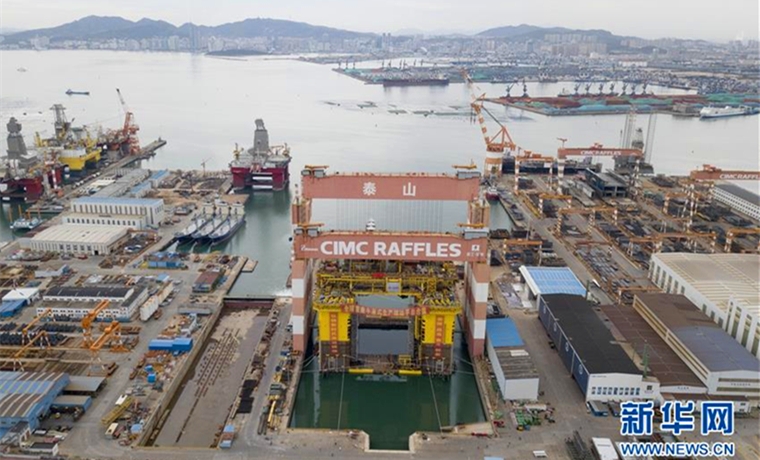 我国自主建造半潜式储油平台主体完工