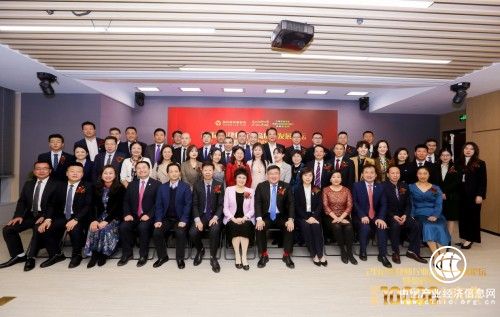 2020律师行业高质量发展论坛暨盈科中国突破10000名律师庆典举行