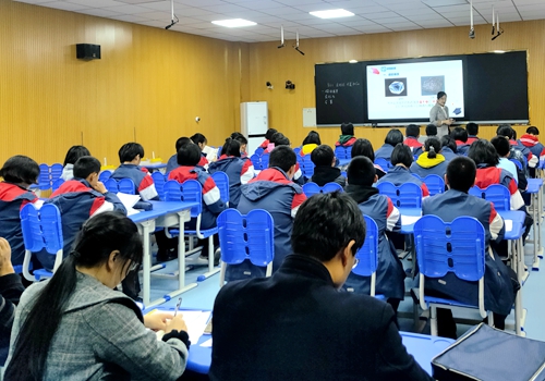 郯城县初中化学优质课评比活动在育才中学成功举行