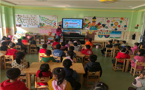 滕州市龙泉街道中心幼儿园举行 消防安全联合教育活动暨119消防疏散演练