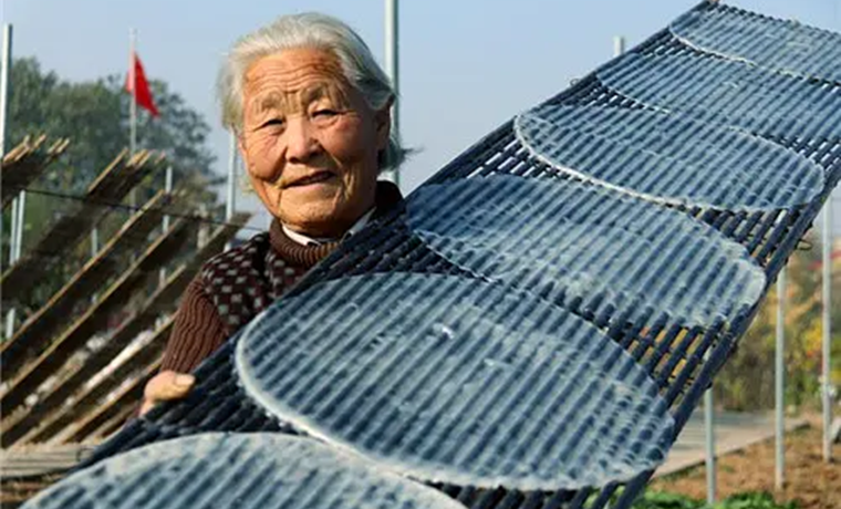 蒙阴手工粉皮“旋”出幸福小康路