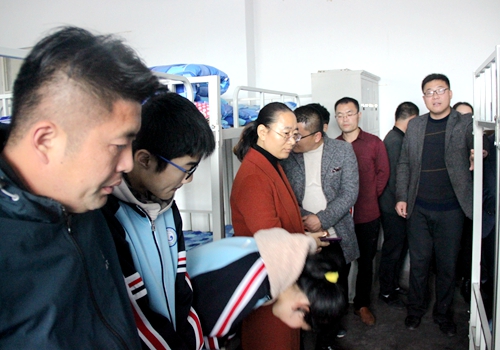 郯城县沙墩中学举行宿舍管理现场观摩会
